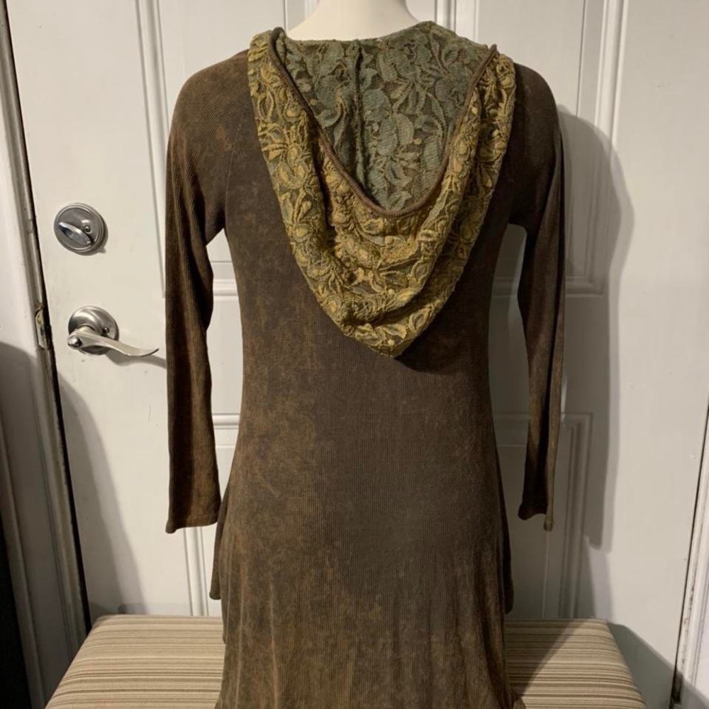 Kori America hooded blouse size Small.